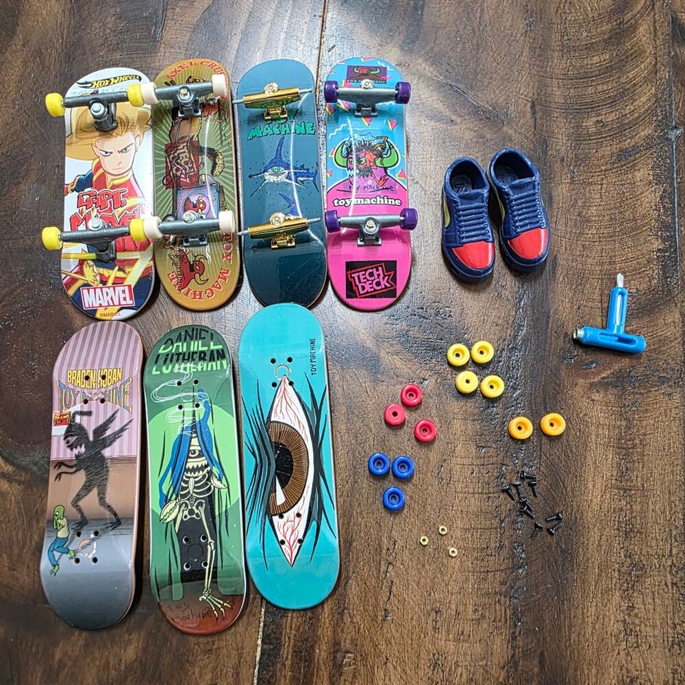 Tech Deck Skateboard